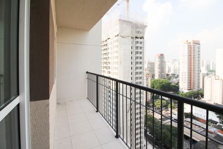 Apartamento à venda com 30m², 1 quarto e sem vaga Apartamento à venda com 30m², 1 quarto e sem vagaVaranda