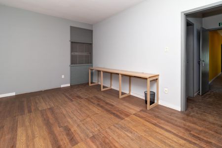 Casa à venda com 340m², 3 quartos e 4 vagas Casa à venda com 340m², 3 quartos e 4 vagasSuíte 2