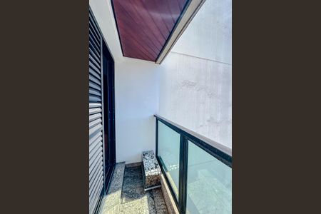 Apartamento à venda com 240m², 4 quartos e 3 vagasVaranda do Quarto 