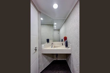 Apartamento à venda com 240m², 4 quartos e 3 vagasLavabo