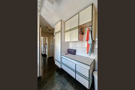 Apartamento à venda com 240m², 4 quartos e 3 vagasÁrea de Serviço