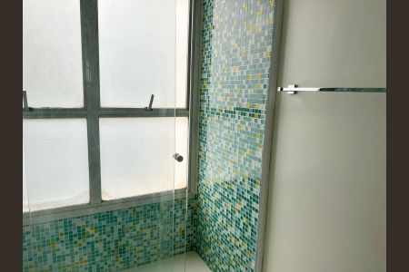 Apartamento à venda com 58m², 1 quarto e 1 vaga Apartamento à venda com 58m², 1 quarto e 1 vagaBanheiro da Suíte