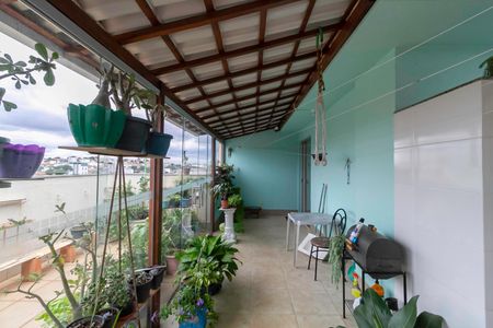 Apartamento à venda com 140m², 3 quartos e 1 vagaCobertura