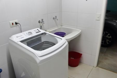 Casa à venda com 280m², 4 quartos e 3 vagasLavanderia