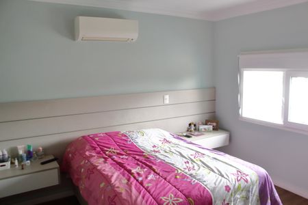 Casa à venda com 280m², 4 quartos e 3 vagasSuíte 1