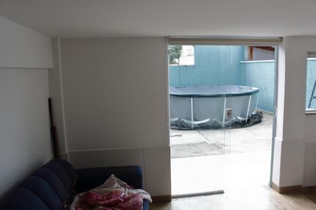 Casa à venda com 280m², 4 quartos e 3 vagasQuarto de Serviço