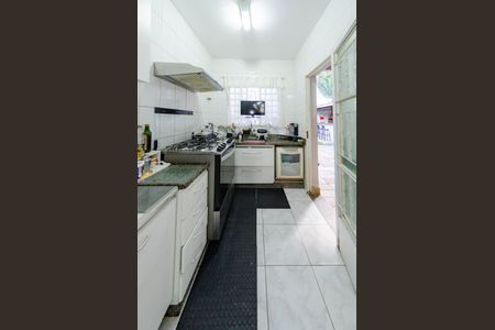 Casa à venda com 110m², 3 quartos e 2 vagas Casa à venda com 110m², 3 quartos e 2 vagasCozinha