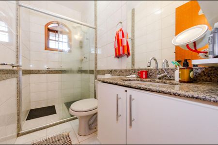 Casa à venda com 110m², 3 quartos e 2 vagas Casa à venda com 110m², 3 quartos e 2 vagasBanheiro