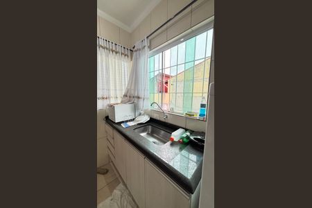 Casa à venda com 220m², 2 quartos e 1 vaga Casa à venda com 220m², 2 quartos e 1 vagaCozinha