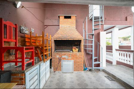 Casa à venda com 225m², 5 quartos e 2 vagas Casa à venda com 225m², 5 quartos e 2 vagasVaranda Gourmet