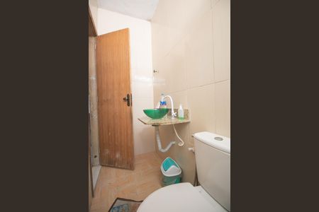 Casa de condomínio para alugar com 65m², 2 quartos e 1 vaga Casa de condomínio para alugar com 65m², 2 quartos e 1 vagaBanheiro