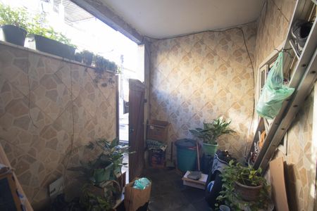 Casa de condomínio para alugar com 65m², 2 quartos e 1 vaga Casa de condomínio para alugar com 65m², 2 quartos e 1 vagaVaranda