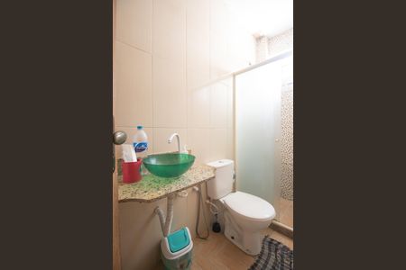 Casa de condomínio para alugar com 65m², 2 quartos e 1 vaga Casa de condomínio para alugar com 65m², 2 quartos e 1 vagaBanheiro