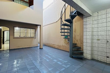 Casa para alugar com 181m², 3 quartos e 2 vagas Casa para alugar com 181m², 3 quartos e 2 vagasÁrea de Serviço
