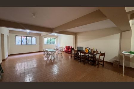 Apartamento à venda com 94m², 3 quartos e 2 vagas Apartamento à venda com 94m², 3 quartos e 2 vagasÁrea comum - Salão de festas