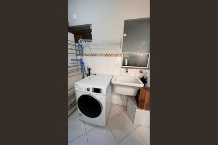 Apartamento à venda com 94m², 3 quartos e 2 vagas Apartamento à venda com 94m², 3 quartos e 2 vagasÁrea de Serviço