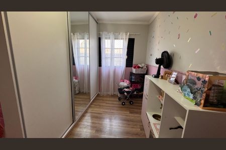 Apartamento à venda com 94m², 3 quartos e 2 vagas Apartamento à venda com 94m², 3 quartos e 2 vagasQuarto 1