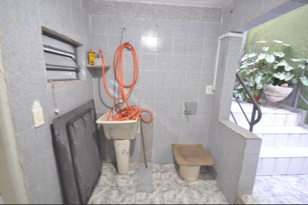 Casa à venda com 120m², 4 quartos e 2 vagasÁrea de Serviço 2