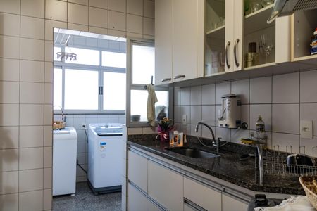 Apartamento à venda com 120m², 3 quartos e 2 vagas Apartamento à venda com 120m², 3 quartos e 2 vagasCozinha