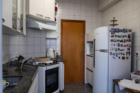 Apartamento à venda com 120m², 3 quartos e 2 vagas Apartamento à venda com 120m², 3 quartos e 2 vagasCozinha