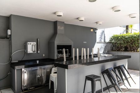 Apartamento à venda com 120m², 3 quartos e 2 vagas Apartamento à venda com 120m², 3 quartos e 2 vagasÁrea comum - Churrasqueira