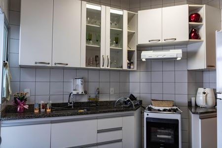 Apartamento à venda com 120m², 3 quartos e 2 vagas Apartamento à venda com 120m², 3 quartos e 2 vagasCozinha