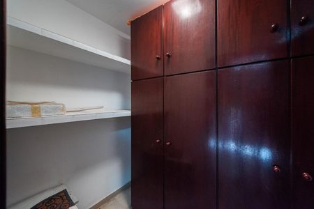 Casa para alugar com 500m², 5 quartos e 5 vagas Casa para alugar com 500m², 5 quartos e 5 vagasQuarto de serviço