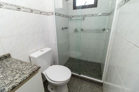 Apartamento à venda com 55m², 2 quartos e 2 vagas Apartamento à venda com 55m², 2 quartos e 2 vagasBanheiro da Suíte