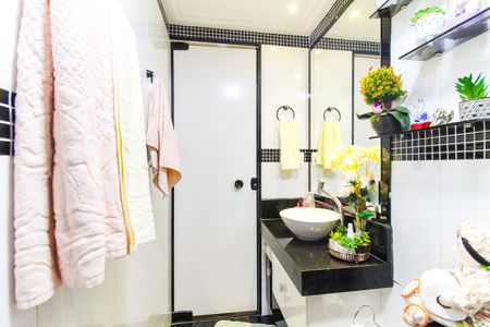 Apartamento à venda com 67m², 2 quartos e sem vaga Apartamento à venda com 67m², 2 quartos e sem vagaBanheiro