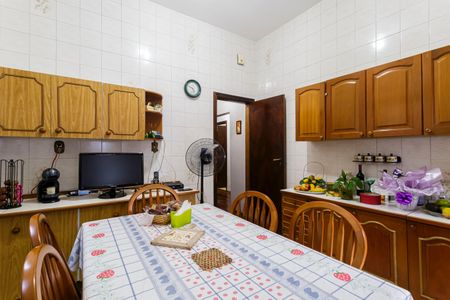 Casa à venda com 130m², 3 quartos e 3 vagas Casa à venda com 130m², 3 quartos e 3 vagasCozinha