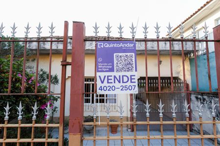 Casa à venda com 130m², 3 quartos e 3 vagas Casa à venda com 130m², 3 quartos e 3 vagasPlaquinha