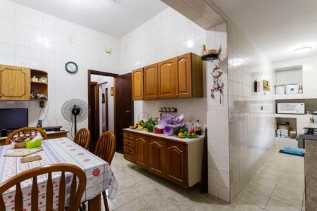 Casa à venda com 130m², 3 quartos e 3 vagas Casa à venda com 130m², 3 quartos e 3 vagasCozinha