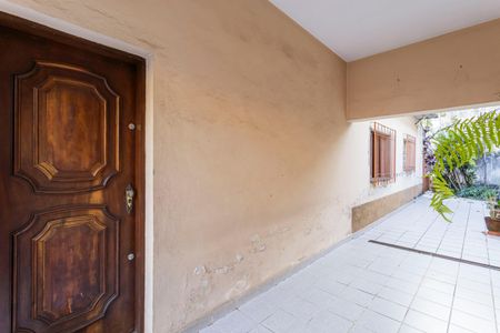 Casa à venda com 130m², 3 quartos e 3 vagas Casa à venda com 130m², 3 quartos e 3 vagasEntrada