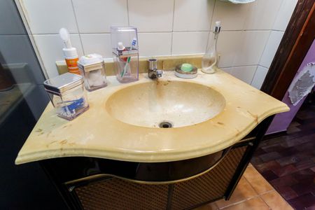 Casa à venda com 130m², 3 quartos e 3 vagas Casa à venda com 130m², 3 quartos e 3 vagasBanheiro da Suíte