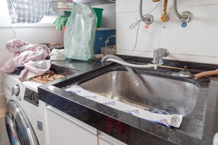 Apartamento à venda com 57m², 3 quartos e 1 vaga Apartamento à venda com 57m², 3 quartos e 1 vagaÁrea de Serviço