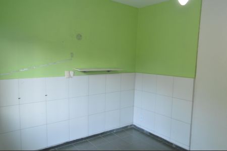 Casa de condomínio à venda com 95m², 5 quartos e 1 vagaSuíte