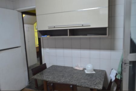 Casa de condomínio à venda com 95m², 5 quartos e 1 vagaCozinha