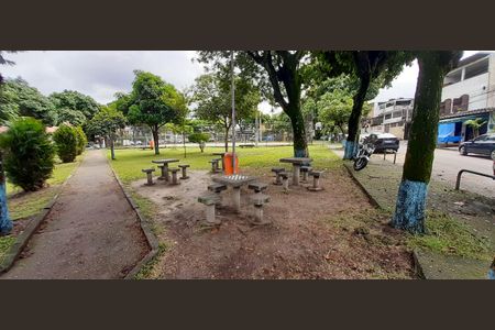 Casa de condomínio à venda com 95m², 5 quartos e 1 vagaÁrea comum