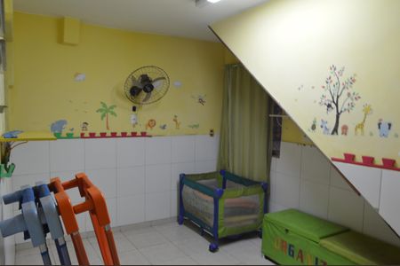 Casa de condomínio à venda com 95m², 5 quartos e 1 vagaQuarto 3