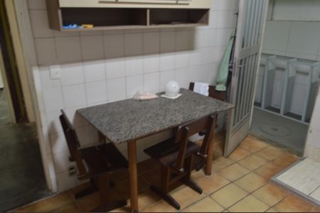 Casa de condomínio à venda com 95m², 5 quartos e 1 vagaCozinha