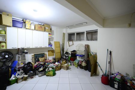 Casa de condomínio à venda com 160m², 3 quartos e 2 vagasQuarto de Serviço 1