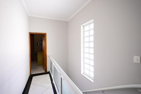 Casa de condomínio à venda com 160m², 3 quartos e 2 vagasCorredor