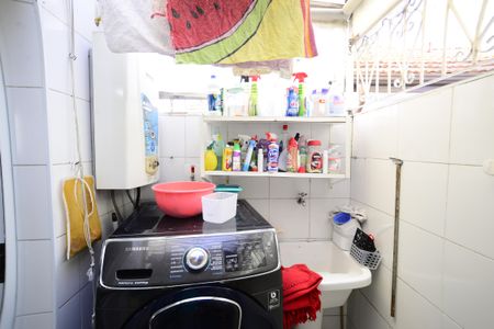 Casa de condomínio à venda com 160m², 3 quartos e 2 vagasÁrea de Serviço