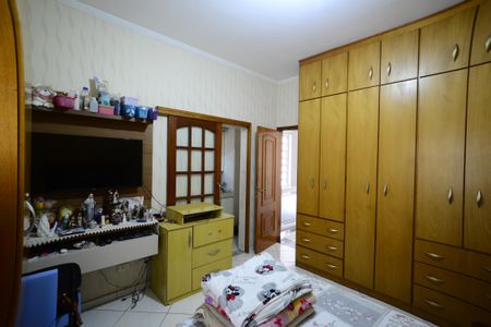 Casa de condomínio à venda com 160m², 3 quartos e 2 vagasSuíte 2