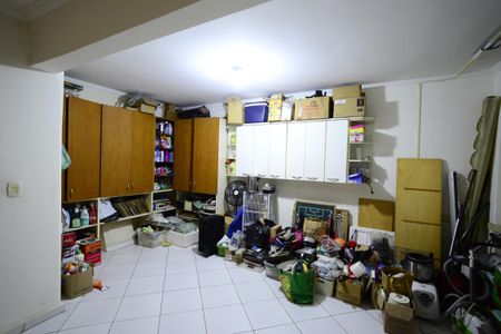 Casa de condomínio à venda com 160m², 3 quartos e 2 vagasQuarto de Serviço 1