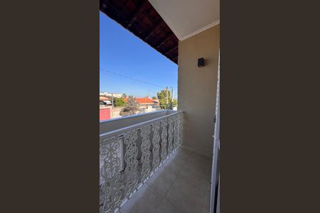 Casa à venda com 200m², 3 quartos e 3 vagasvaranda do Quarto