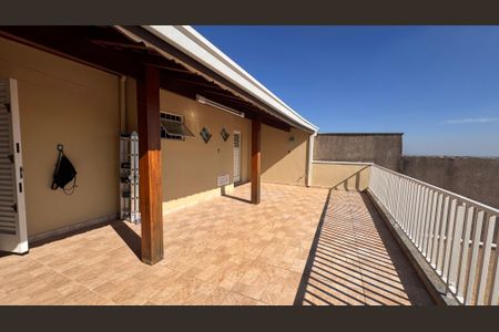 Casa à venda com 200m², 3 quartos e 3 vagasvaranda do Quarto 2