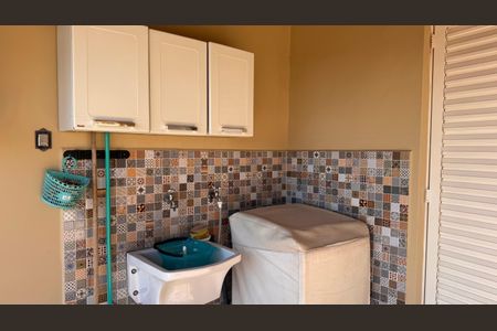 Casa à venda com 200m², 3 quartos e 3 vagasÁrea de Serviço