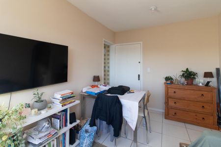 Apartamento à venda com 43m², 1 quarto e sem vaga Apartamento à venda com 43m², 1 quarto e sem vagaSala