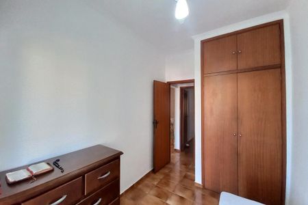 Casa à venda com 235m², 6 quartos e 4 vagas Casa à venda com 235m², 6 quartos e 4 vagasQuarto 3